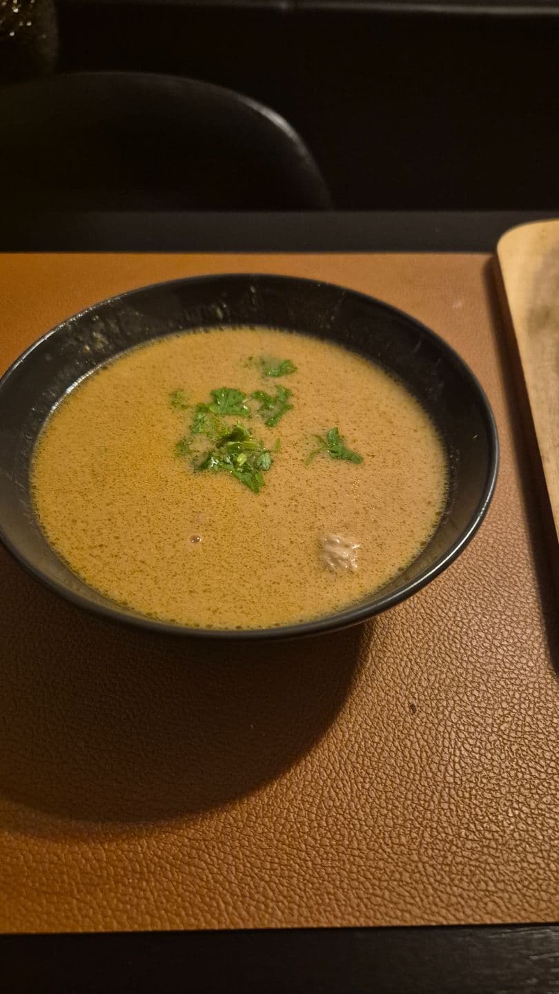 Surinaamse pindasoep met TomTom à la Rass